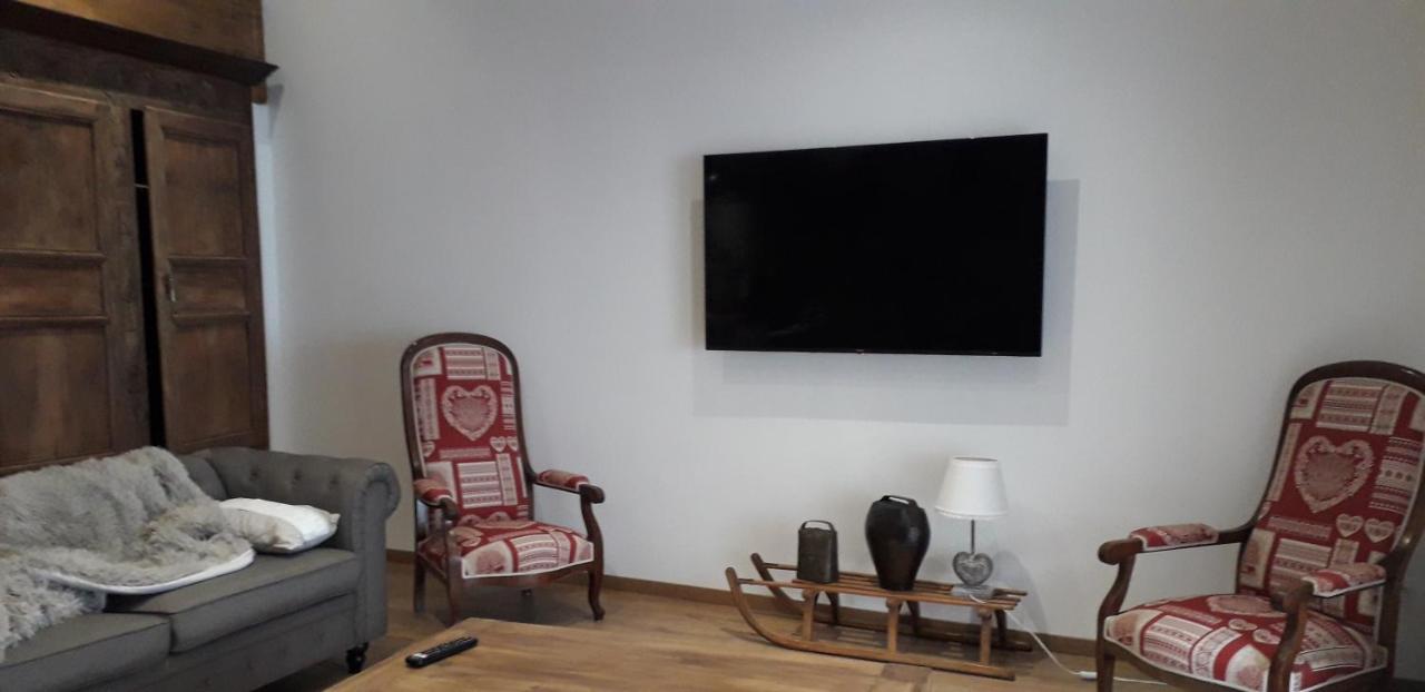 Le Montagnon Apartment Ларунс Екстериор снимка