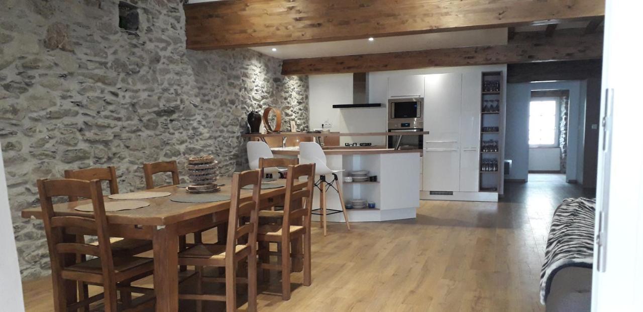 Le Montagnon Apartment Ларунс Екстериор снимка